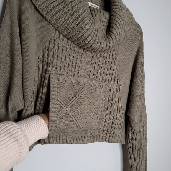 Pink Rose Crop Neutral Taupe Knit Pullover Cowl Neck Kangaroo Pockets size small - Picture 6 of 15